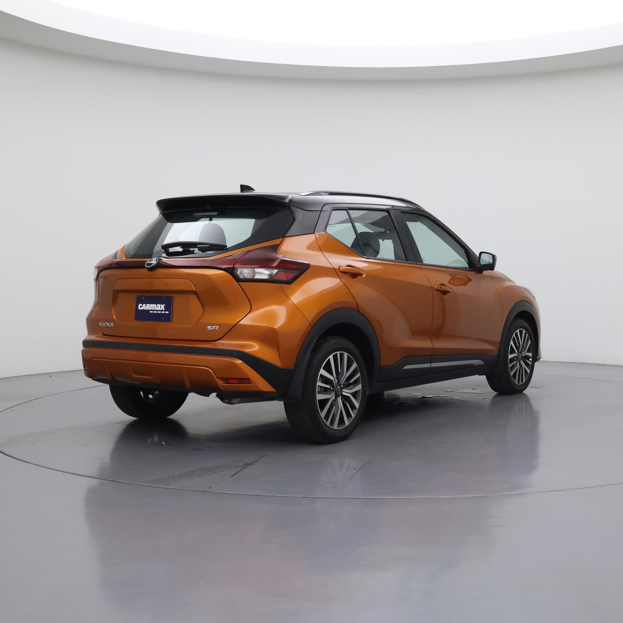 Thumbnail: 2023 Nissan Kicks - 8