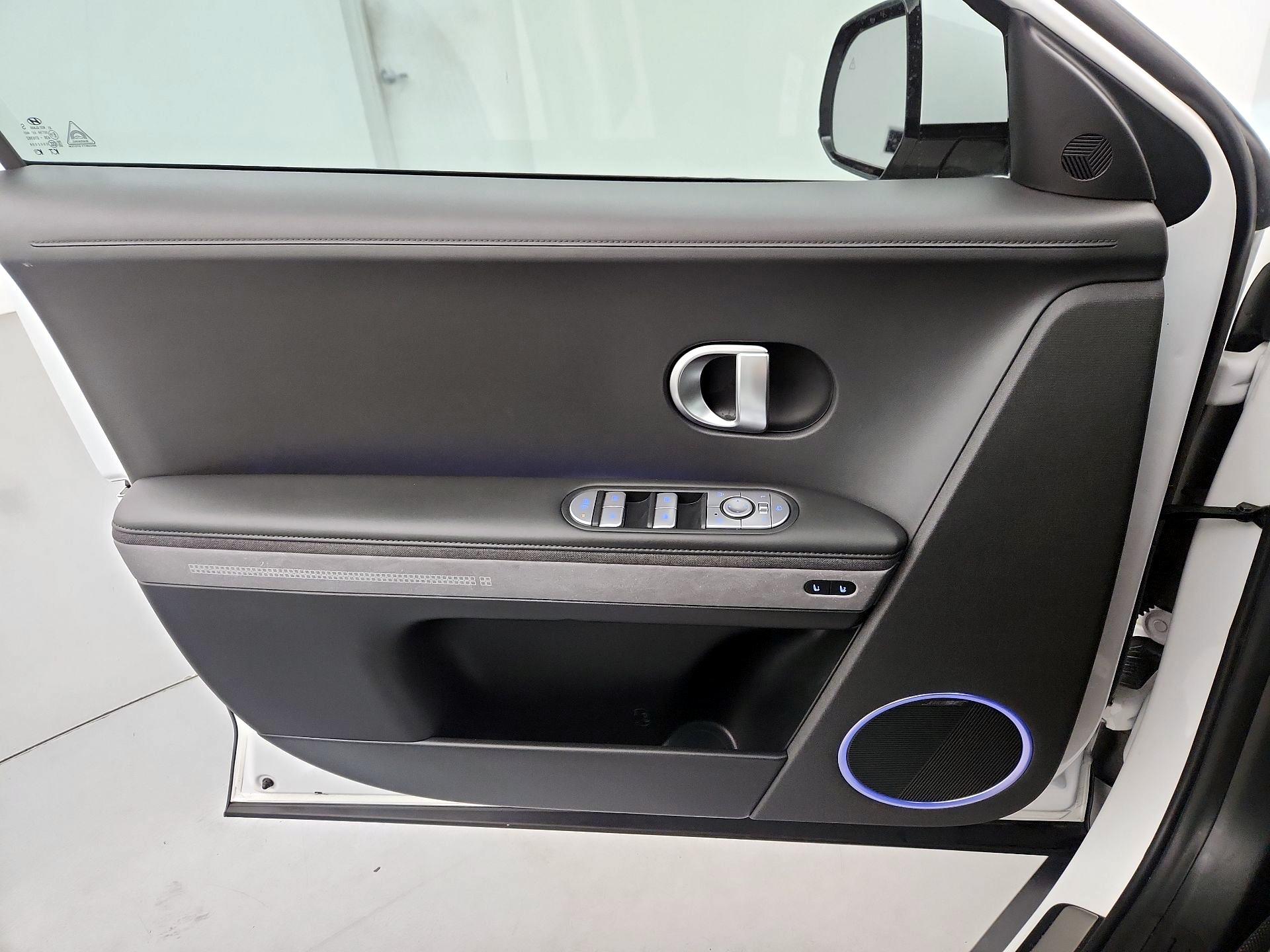 Thumbnail: 2024 Hyundai Ioniq 5 - 12