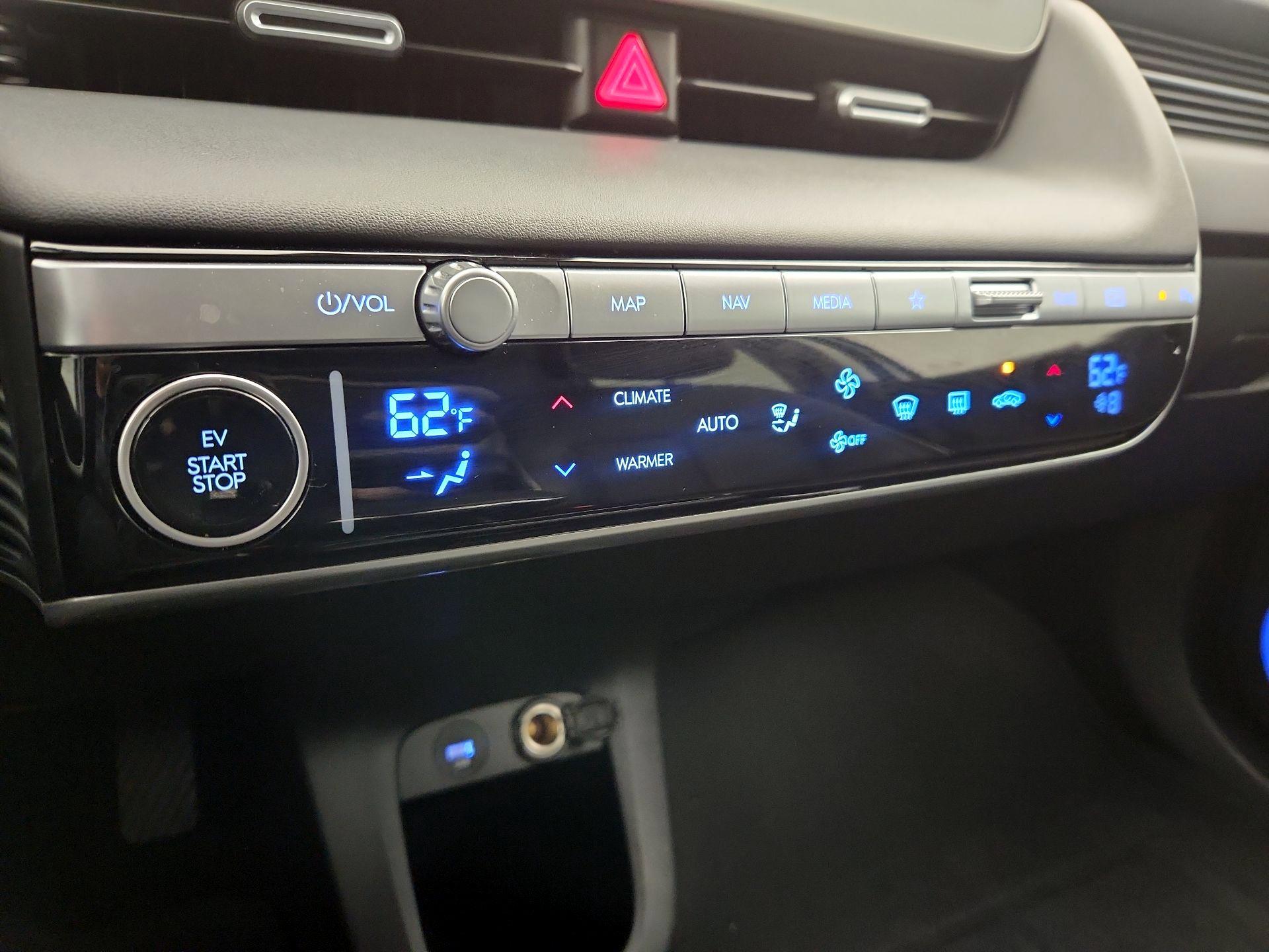 Thumbnail: 2024 Hyundai Ioniq 5 - 17