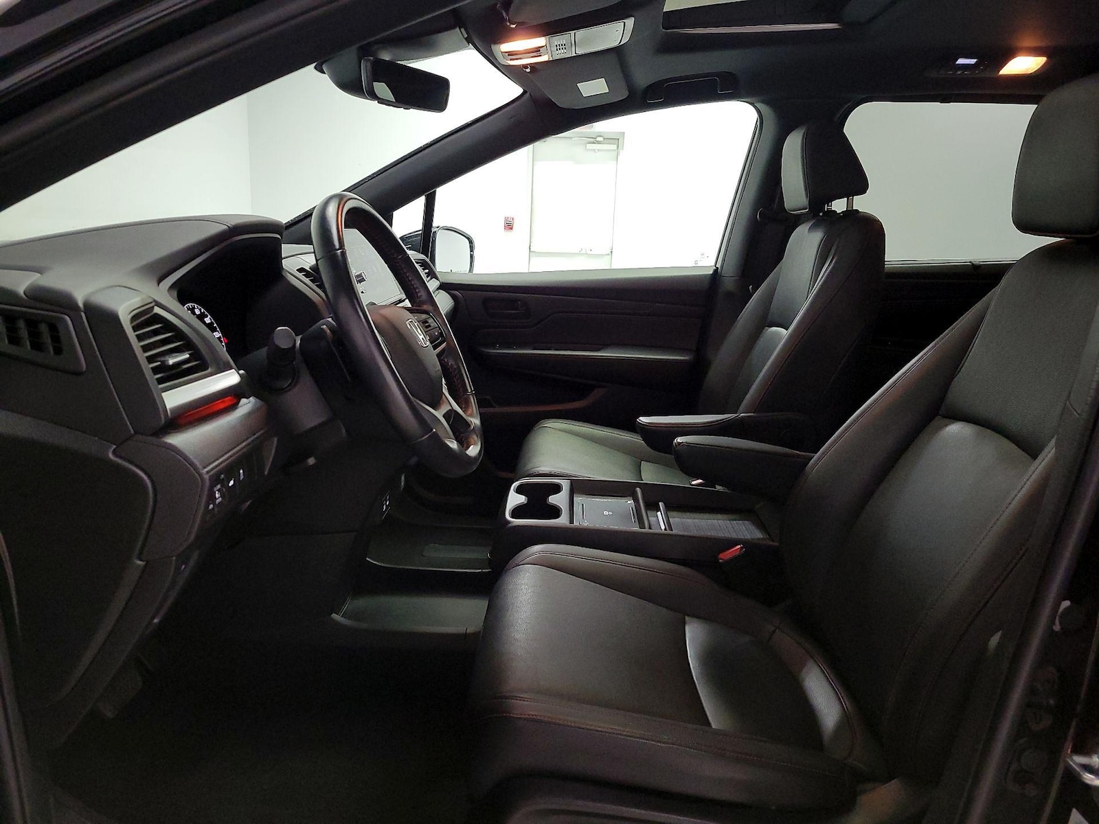2025 Honda Odyssey Sport L - Photo 12