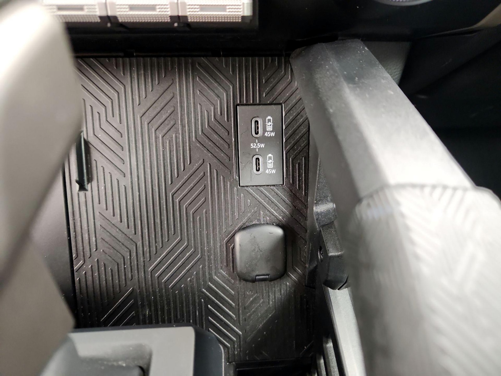 2024 Toyota Tacoma SR5 - Photo 19