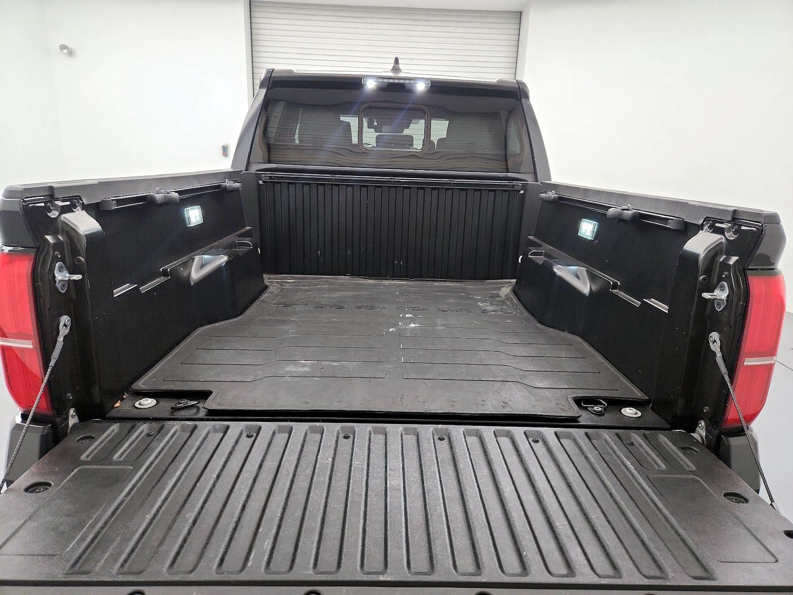 2024 Toyota Tacoma SR5 - Photo 22