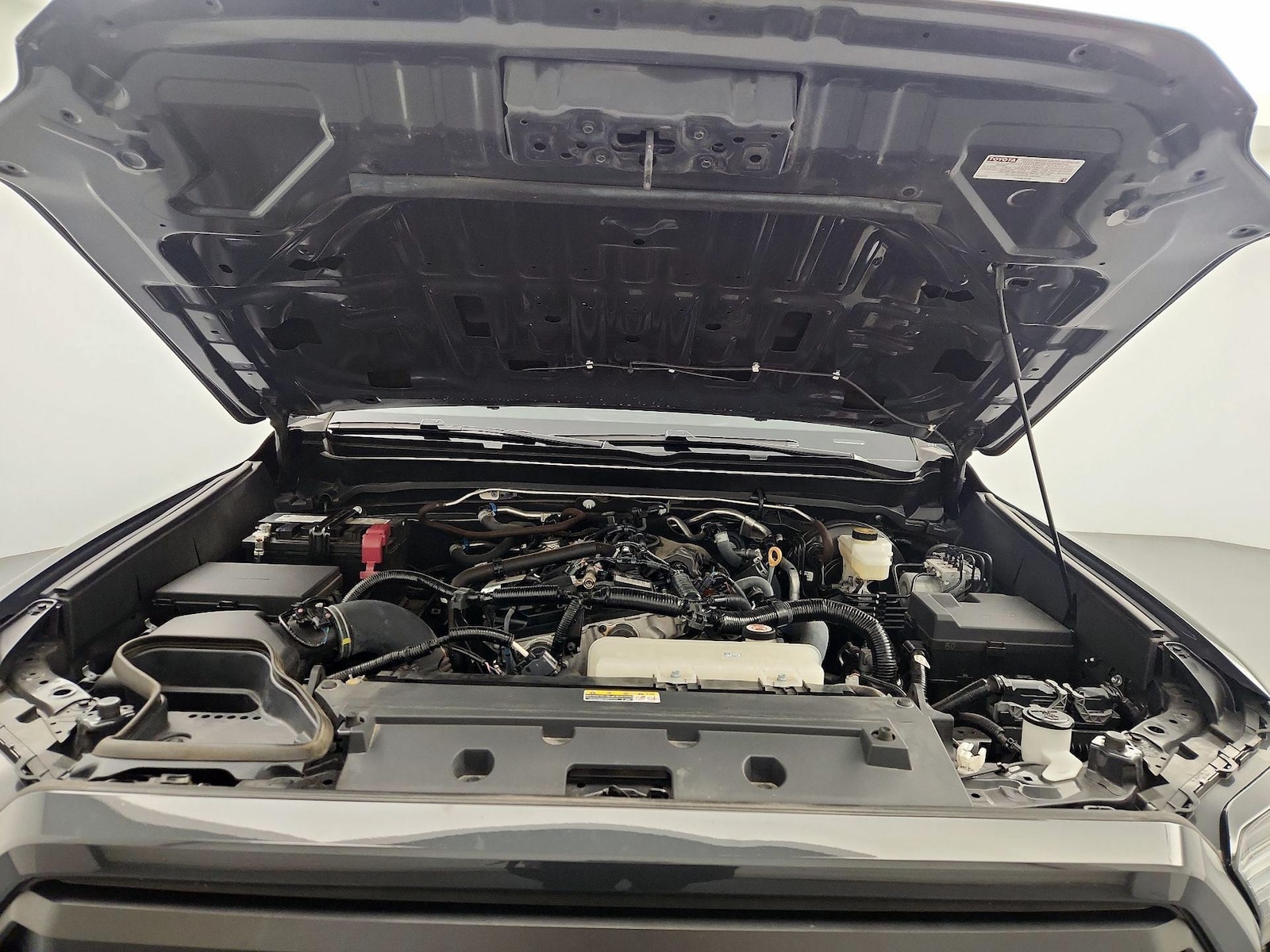 2024 Toyota Tacoma SR5 - Photo 23