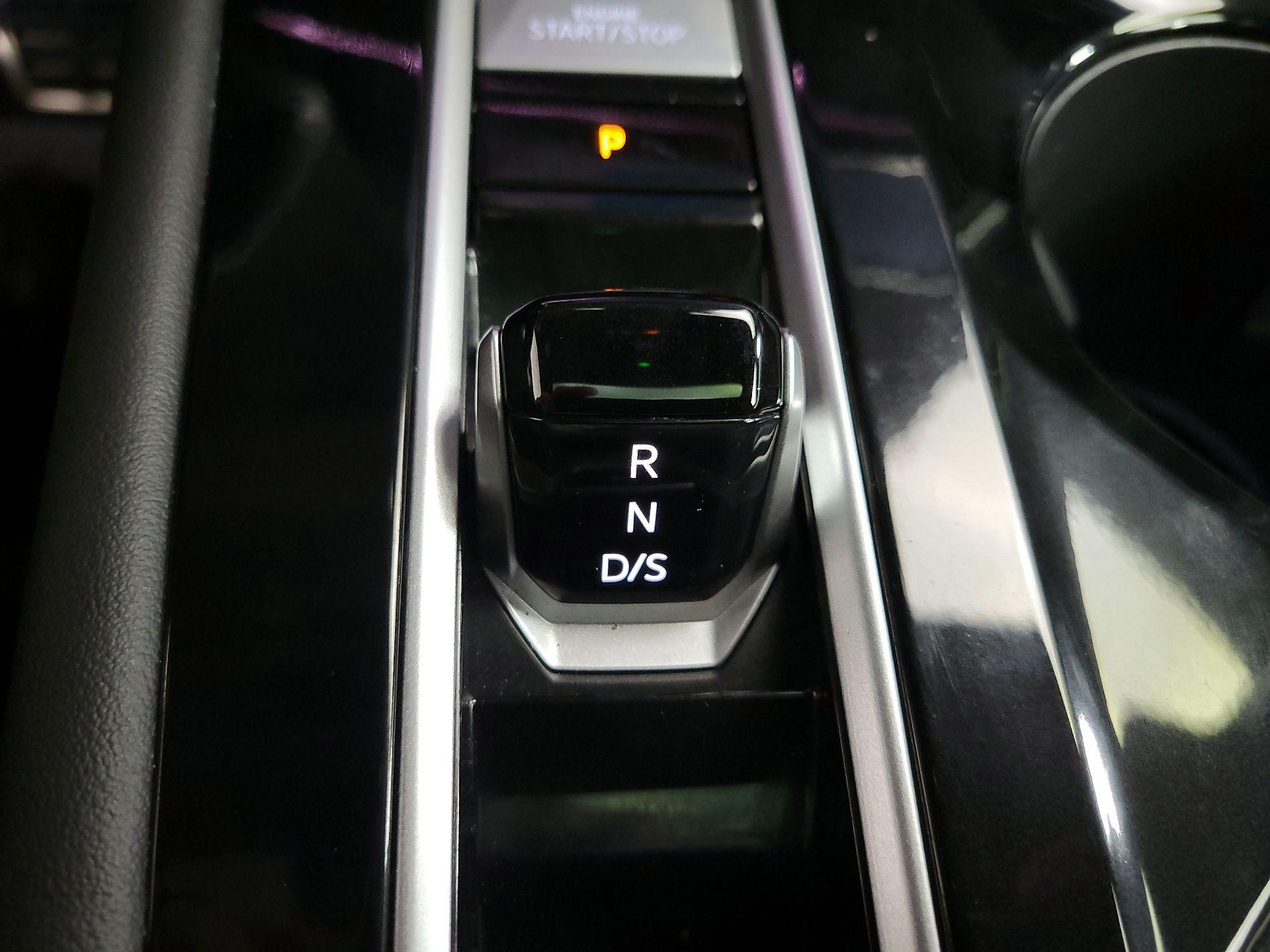 Thumbnail: 2024 Volkswagen Atlas - 18