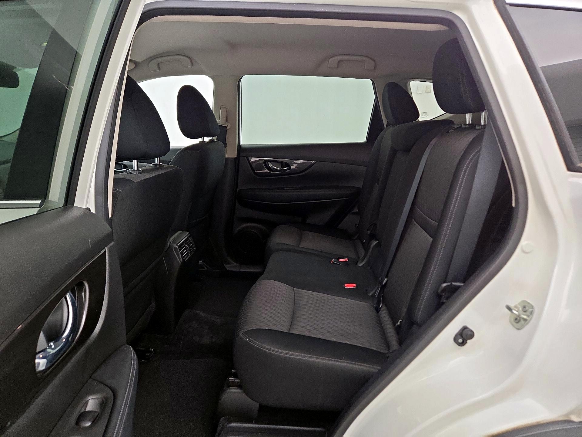 Thumbnail: 2019 Nissan Rogue - 20