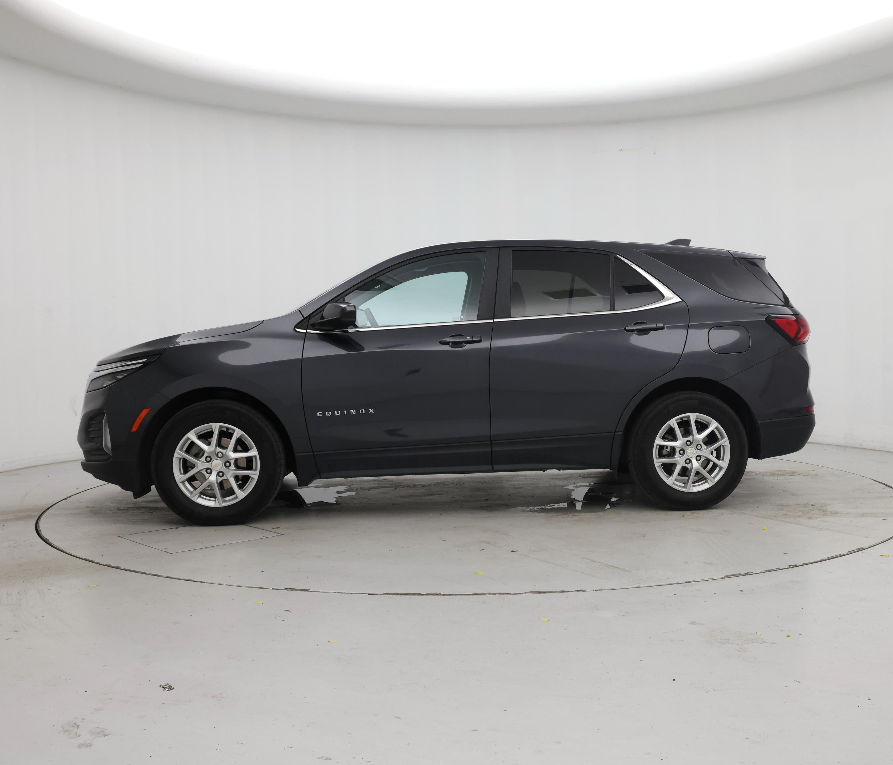 Thumbnail: 2023 Chevrolet Equinox - 3