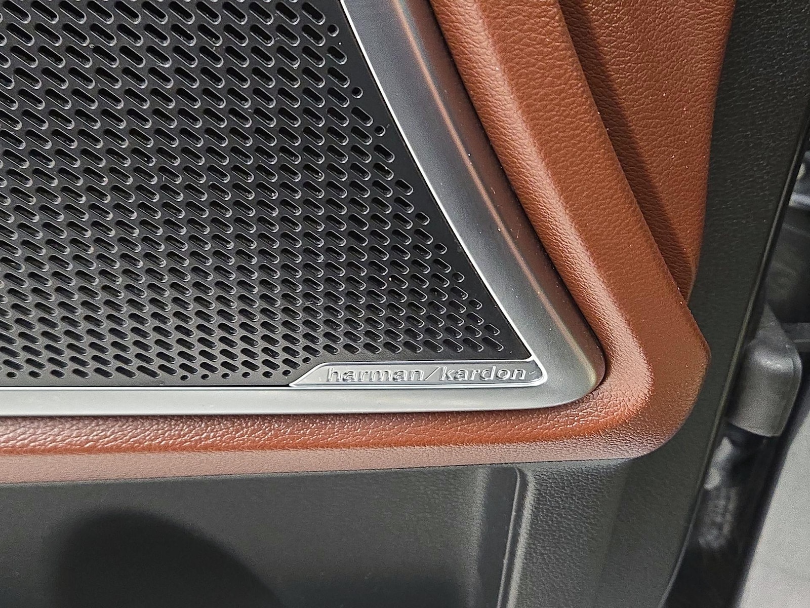 2023 Kia Telluride SX Prestige - Photo 25