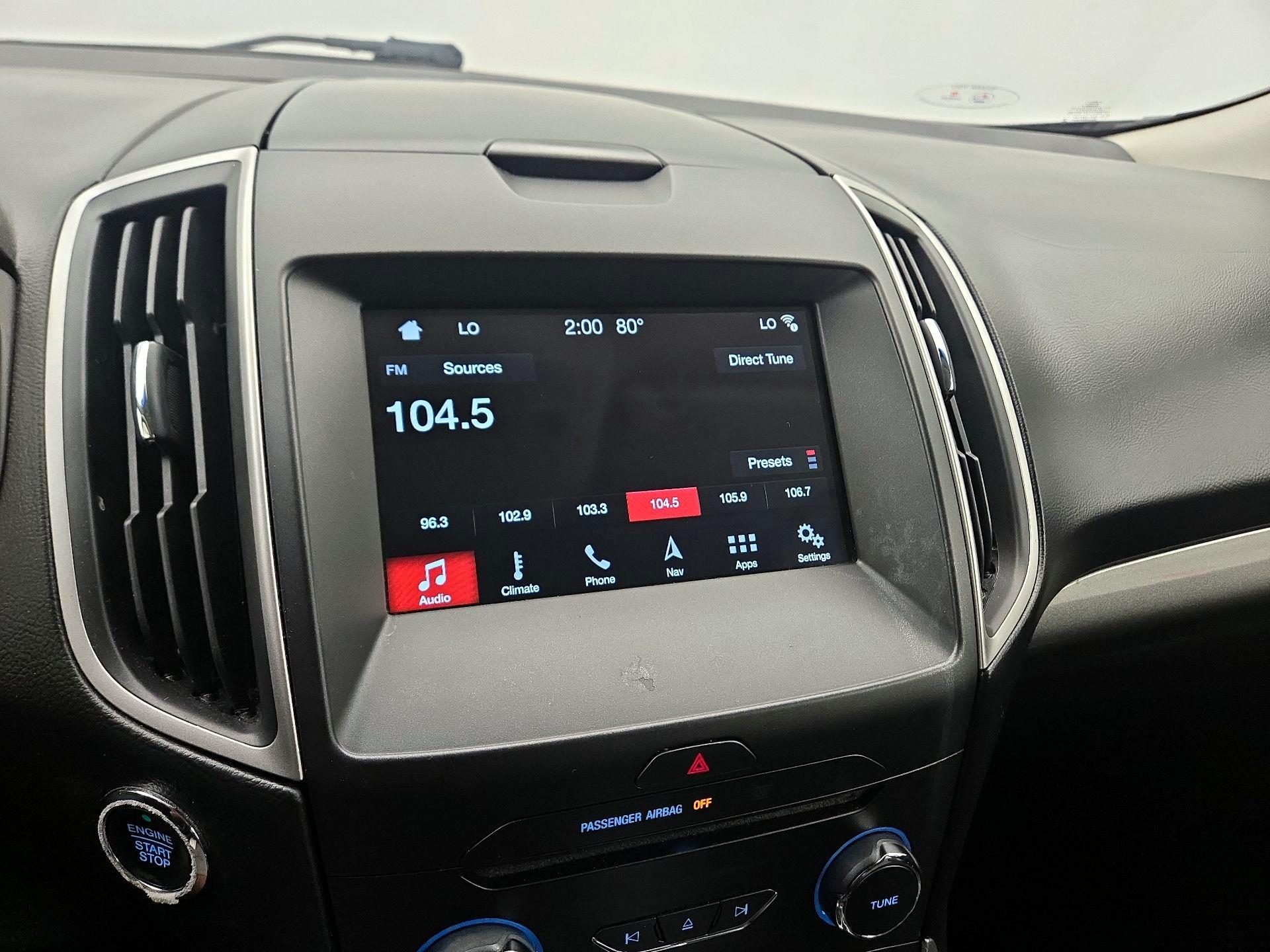 Thumbnail: 2018 Ford Edge - 16