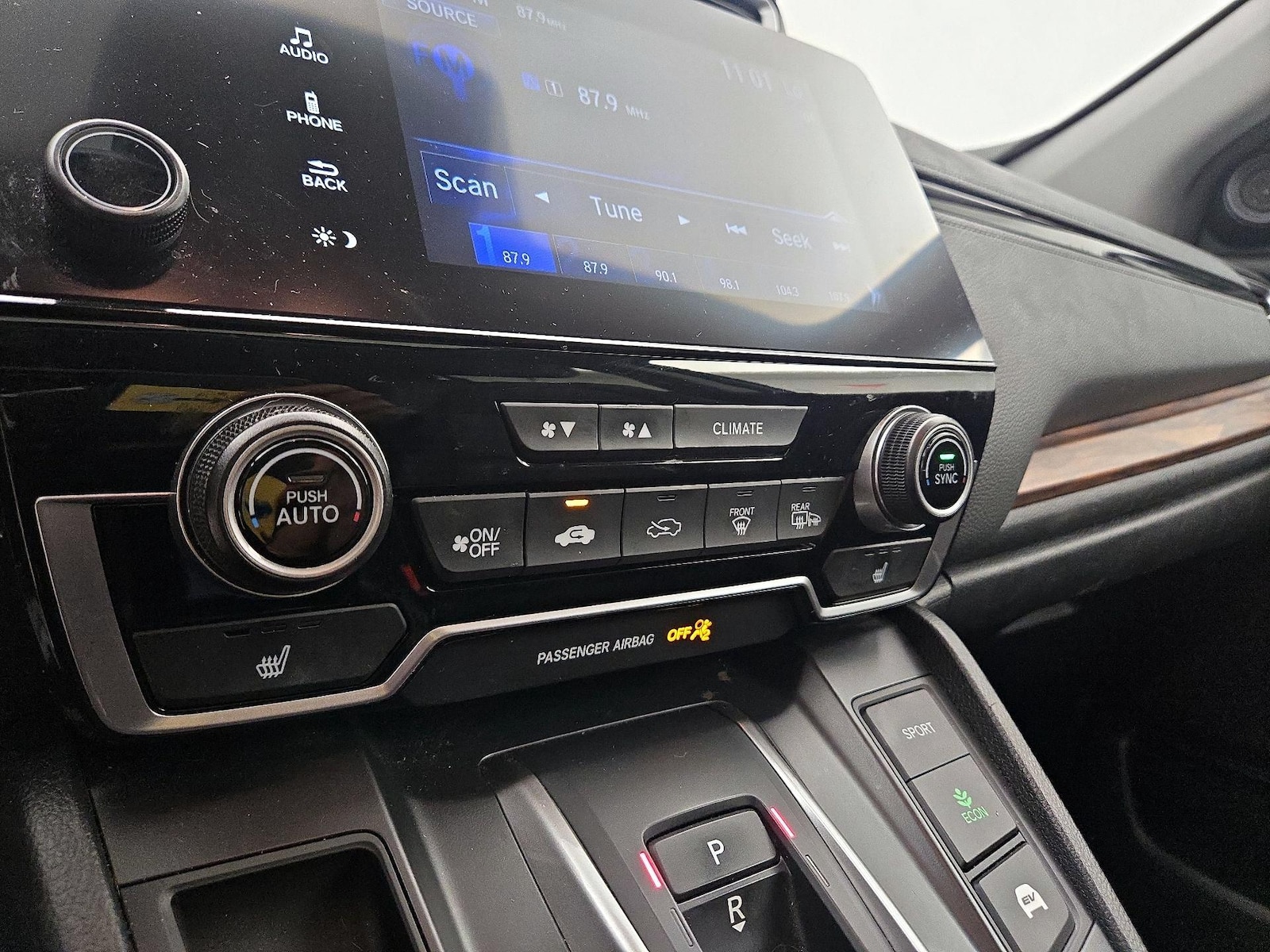 2022 Honda CR-V Touring - Photo 17
