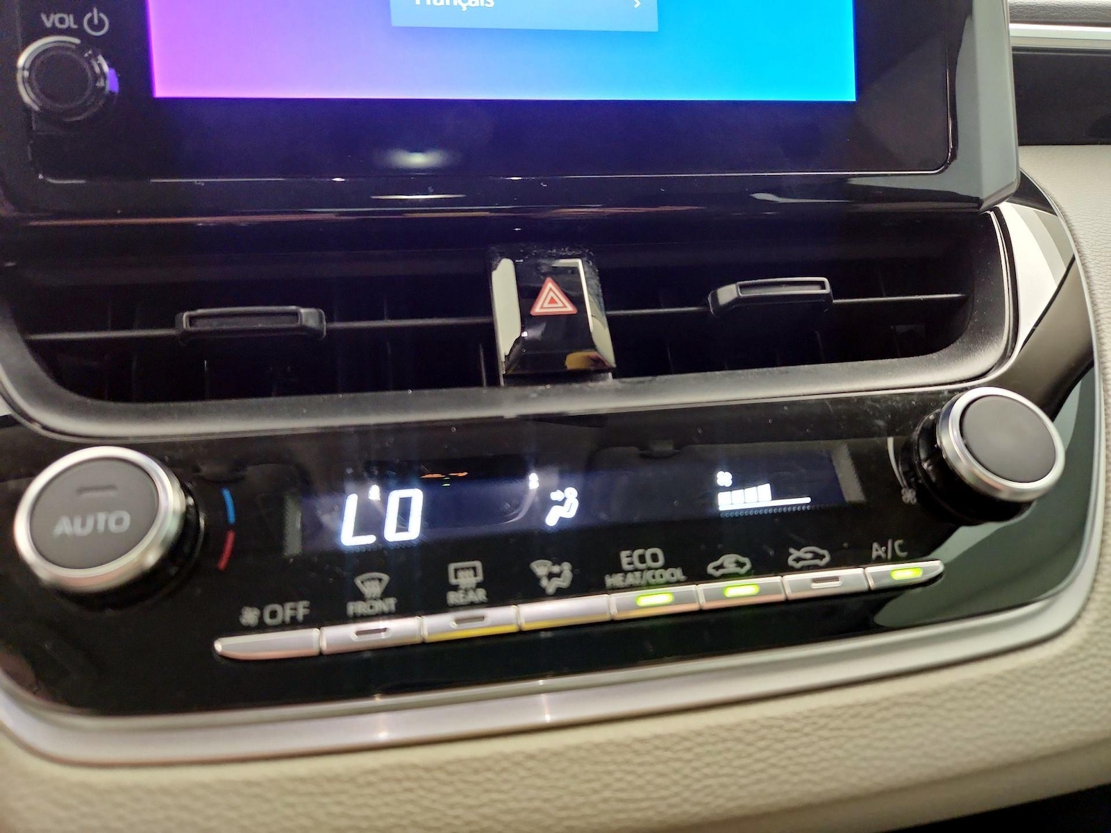 2023 Toyota Corolla LE - Photo 17