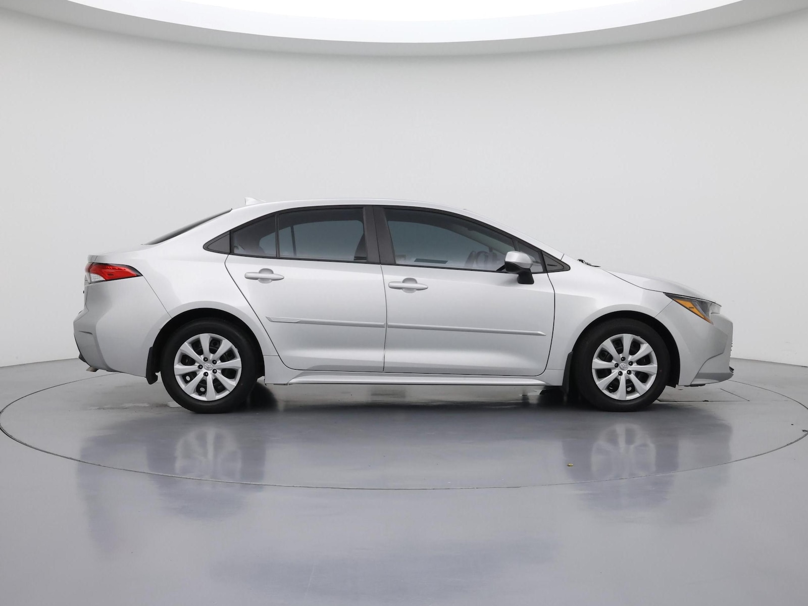 2023 Toyota Corolla LE - Photo 8