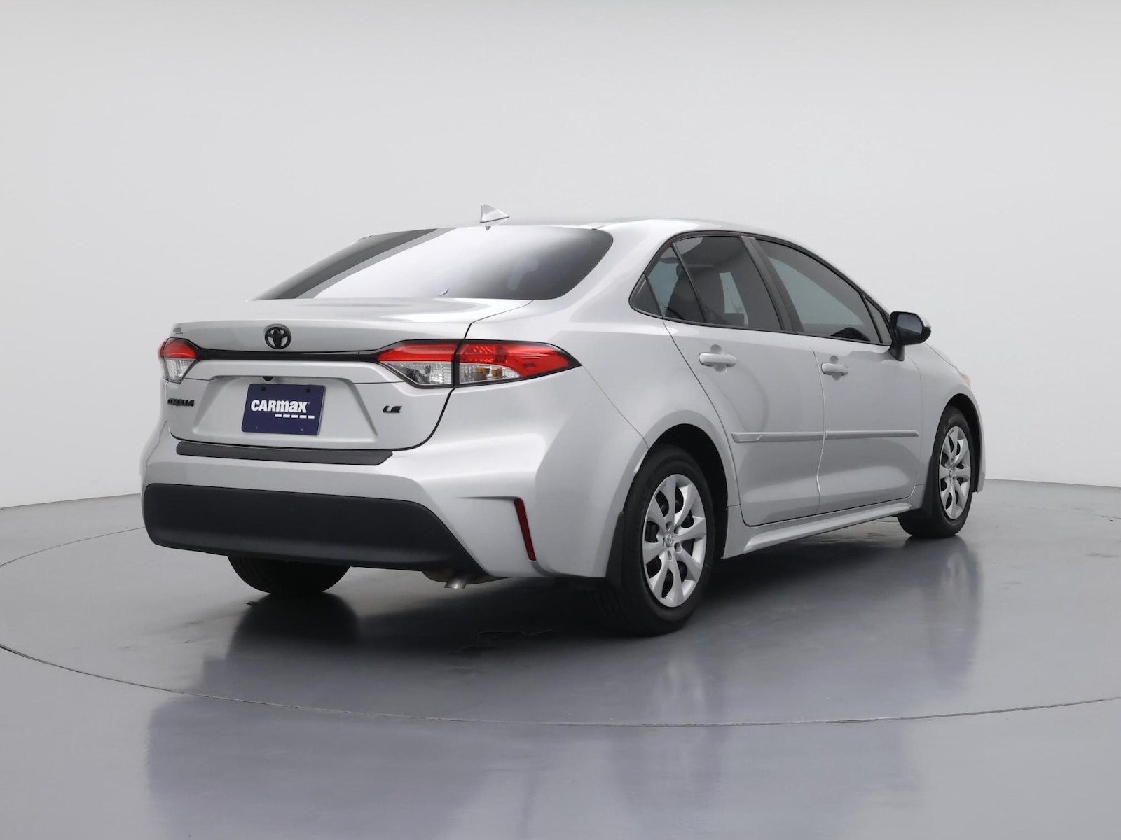 2023 Toyota Corolla LE - Photo 9