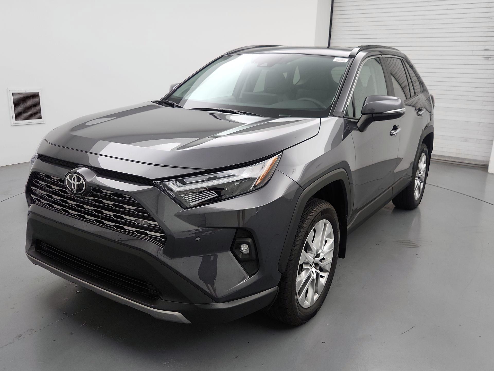 Thumbnail: 2025 Toyota RAV4 - 3