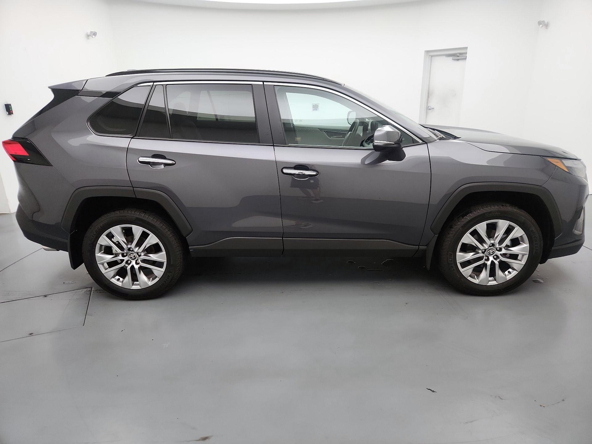 Thumbnail: 2025 Toyota RAV4 - 4