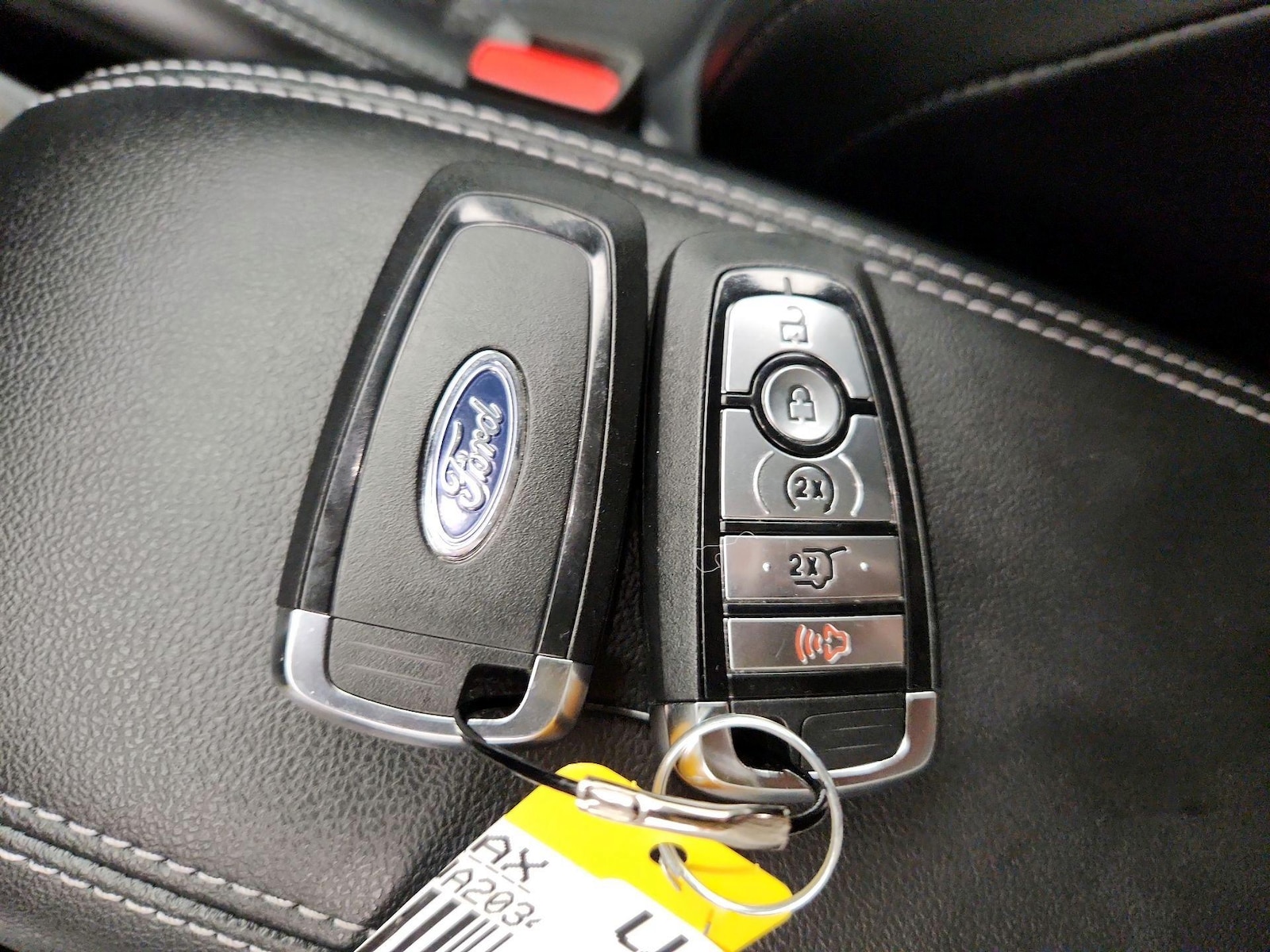2025 Ford Escape Plug-in hybrid PHEV - Photo 23