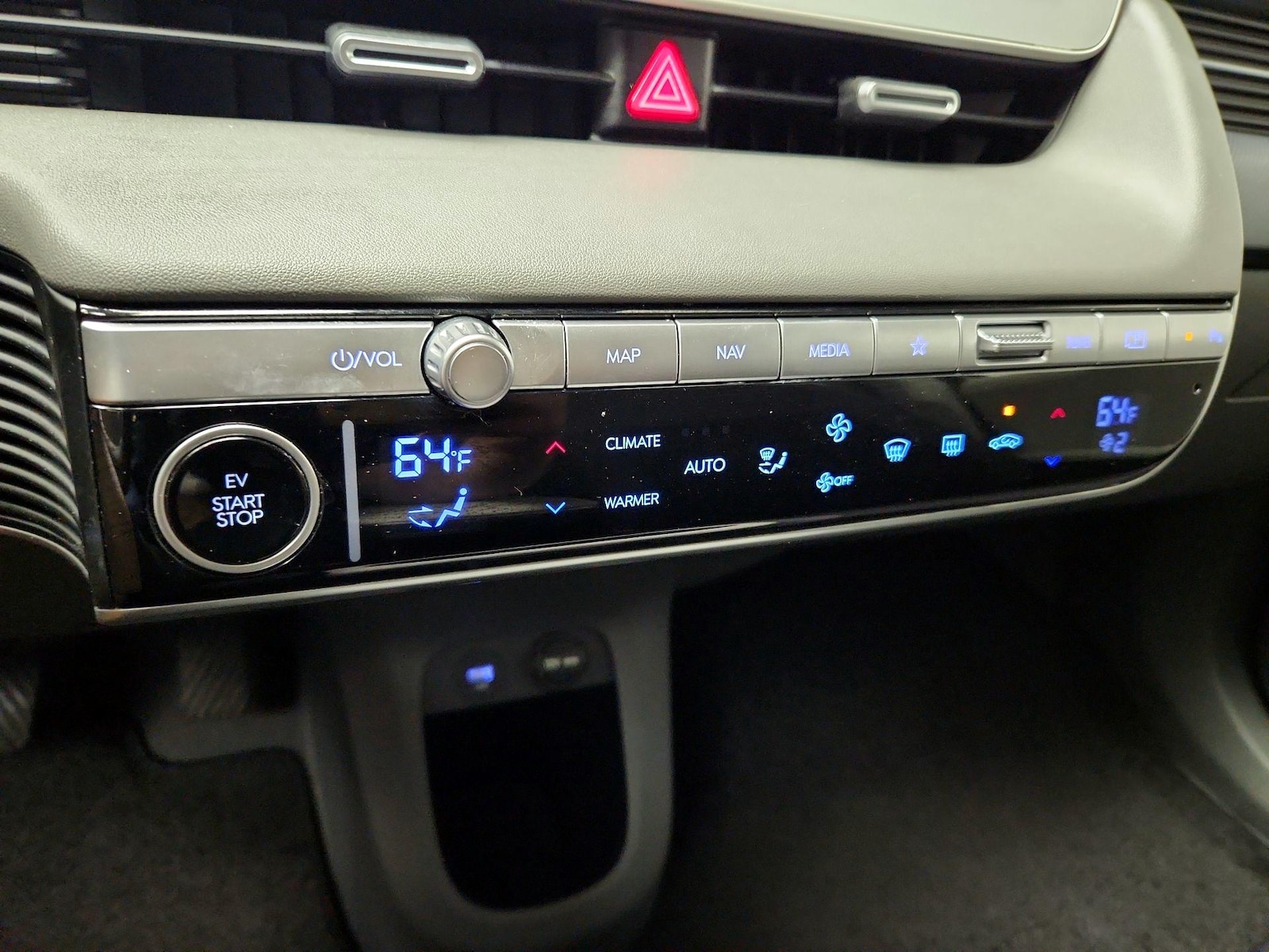 2024 Hyundai IONIQ 5 SEL - Photo 16