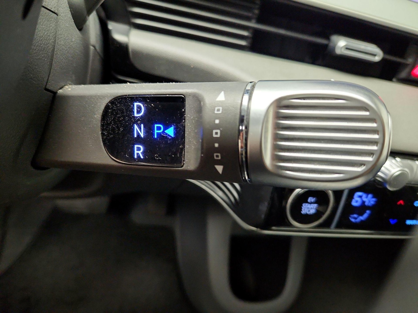 2024 Hyundai IONIQ 5 SEL - Photo 17