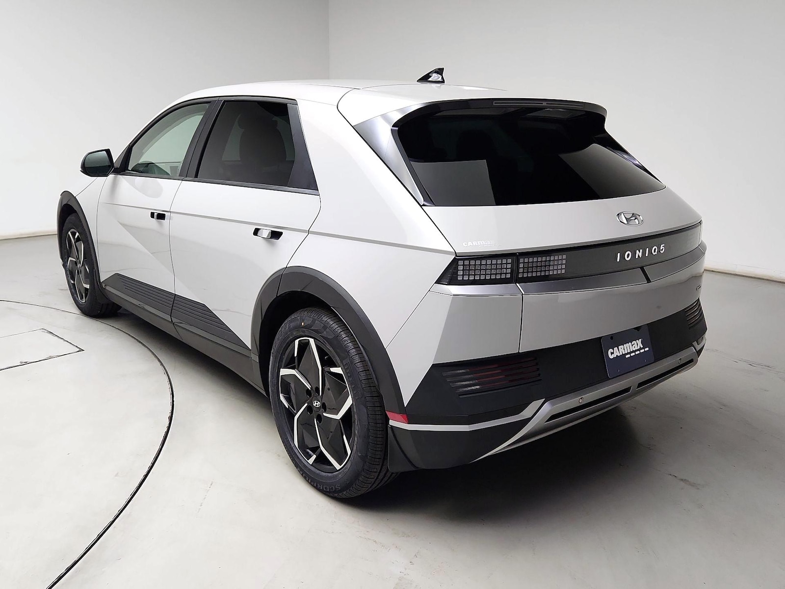 2024 Hyundai IONIQ 5 SEL - Photo 7