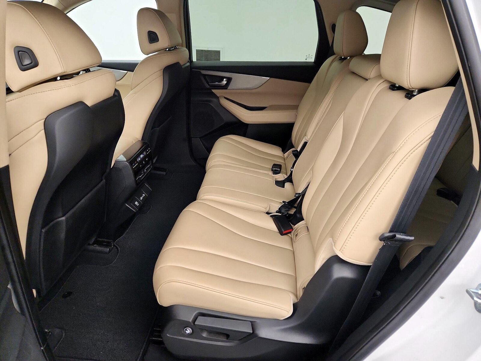 Rear Air Conditioning