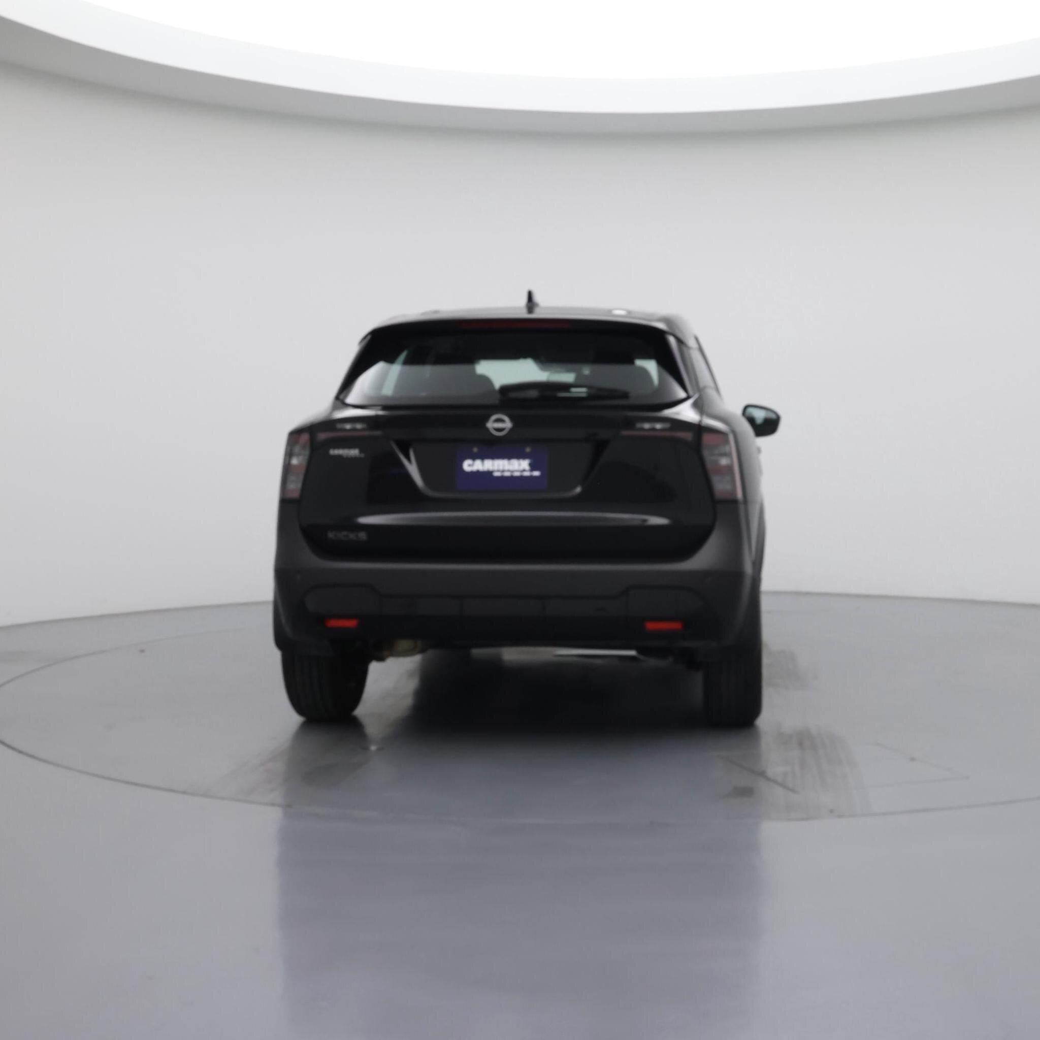 Thumbnail: 2026 Nissan Kicks - 2