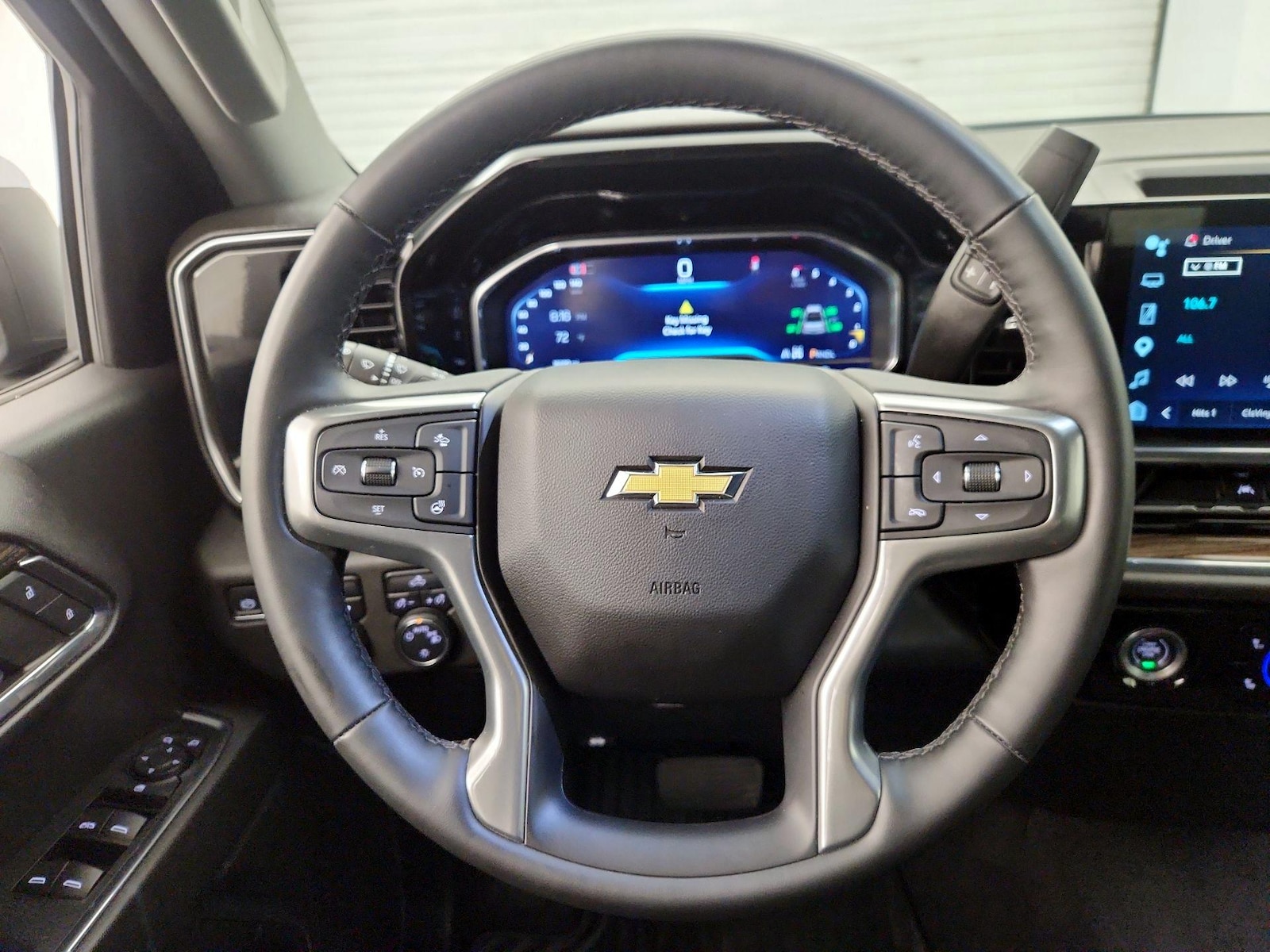 2024 Chevrolet Silverado 1500 LT - Photo 11
