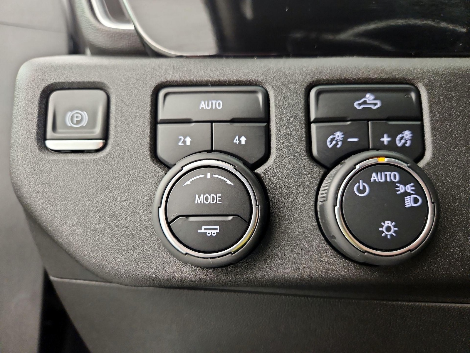 2024 Chevrolet Silverado 1500 LT - Photo 14