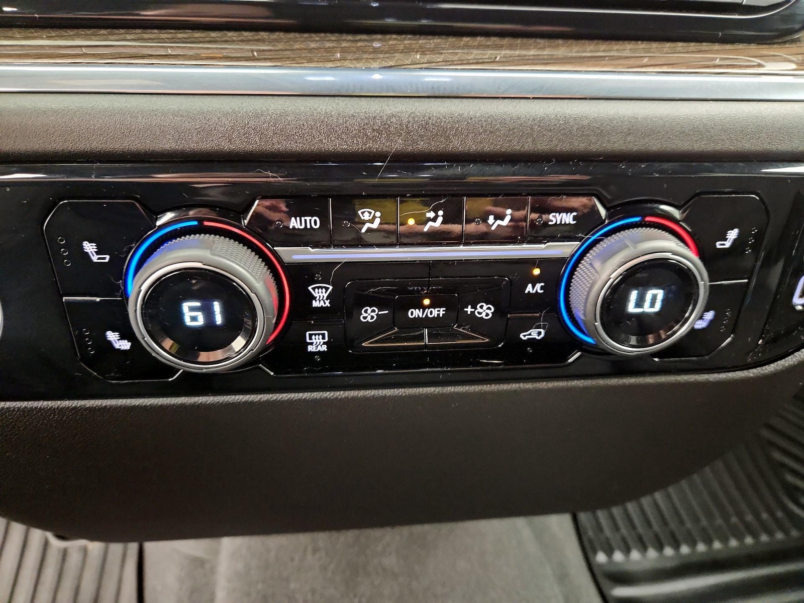 2024 Chevrolet Silverado 1500 LT - Photo 17