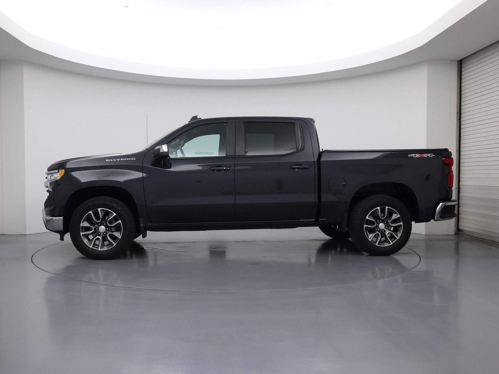 2024 Chevrolet Silverado 1500 LT - Photo 4
