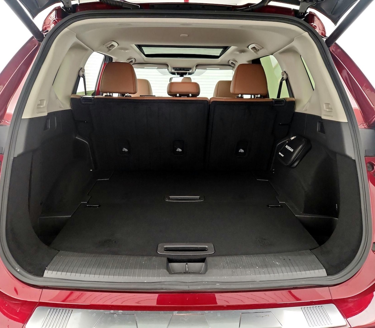 Trunk/Cargo (Seats Up)