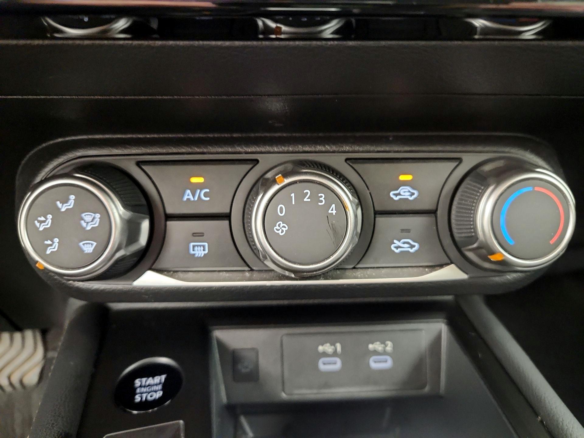 Thumbnail: 2025 Nissan Kicks - 15
