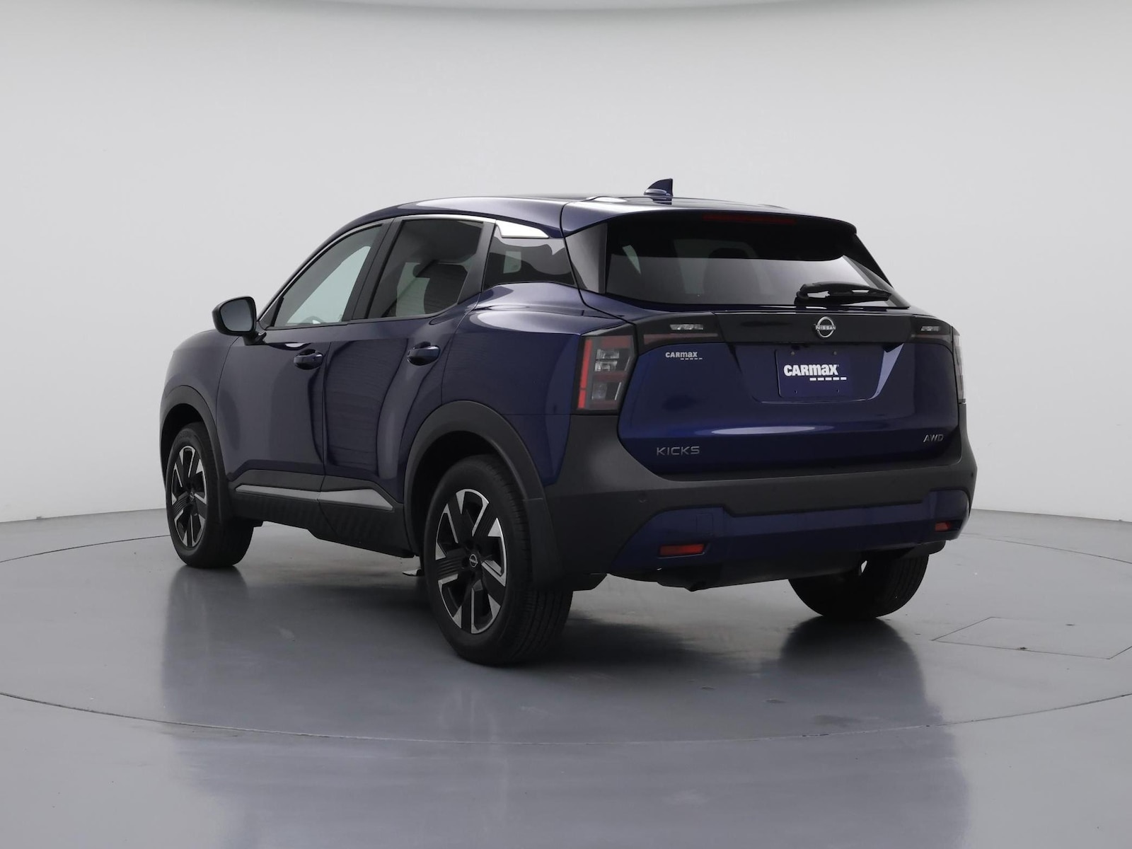 2025 Nissan Kicks SV AWD - Photo 3