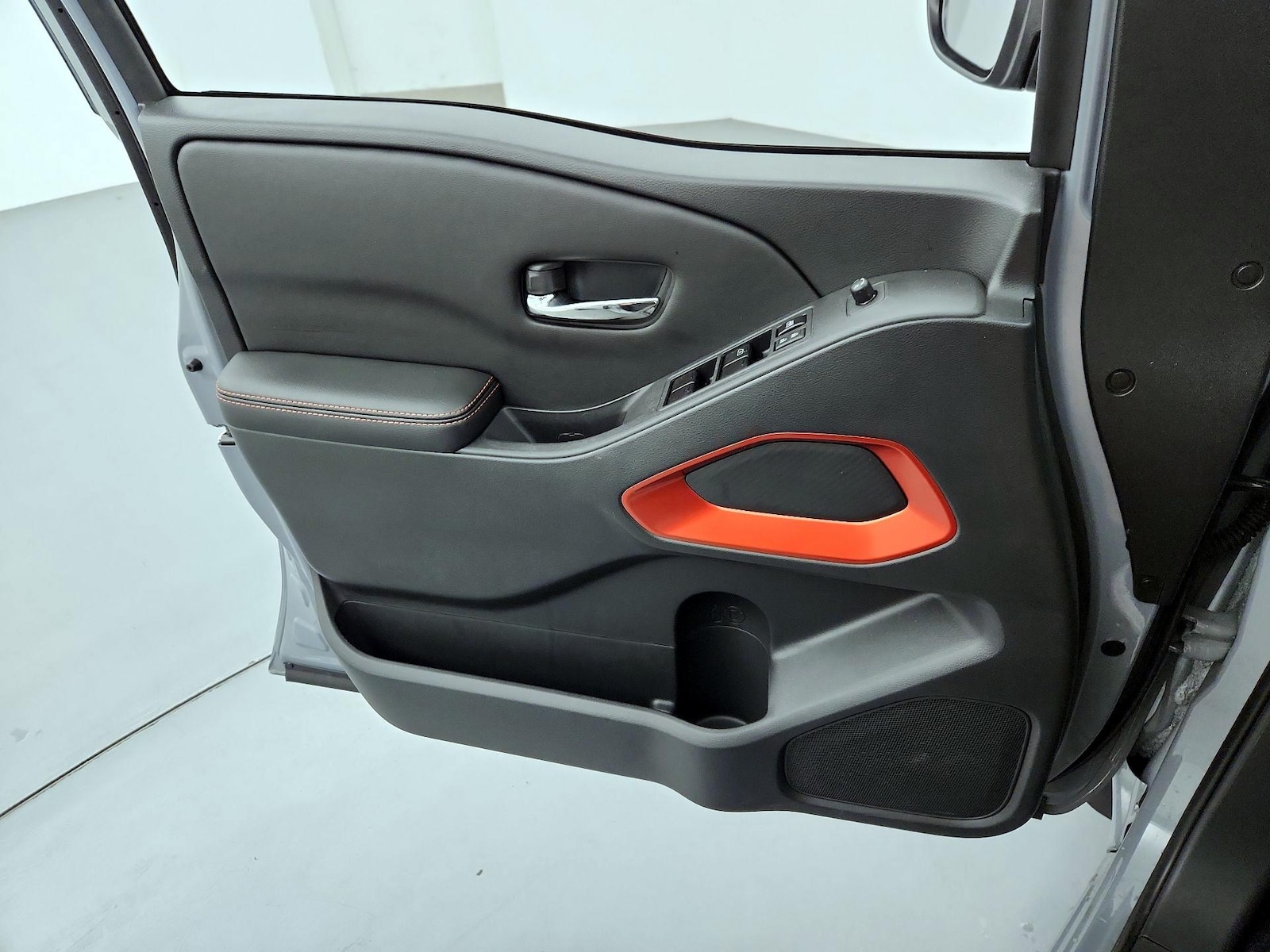 2025 Nissan Frontier PRO-X - Photo 13
