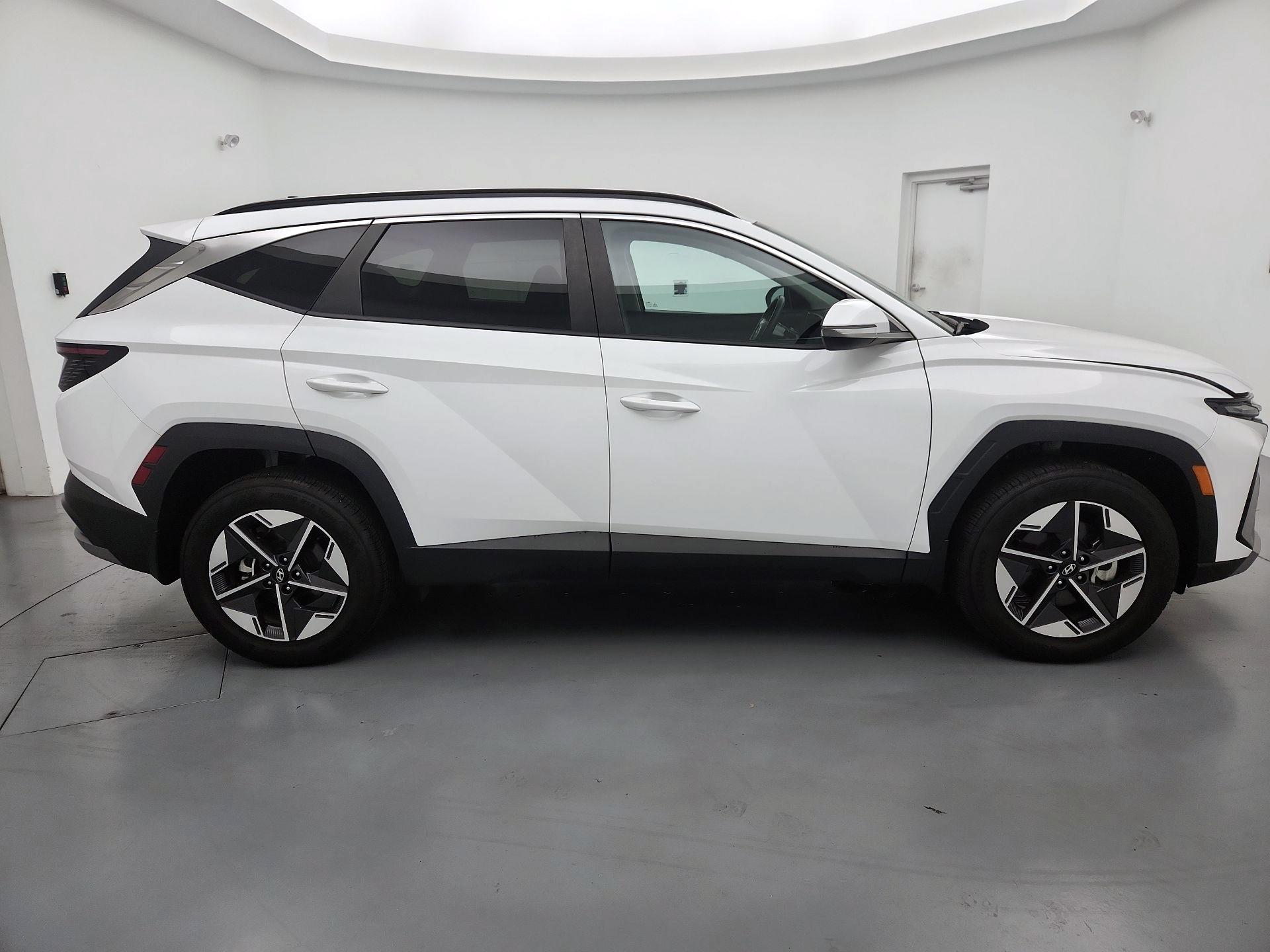 Thumbnail: 2025 Hyundai Tucson - 4