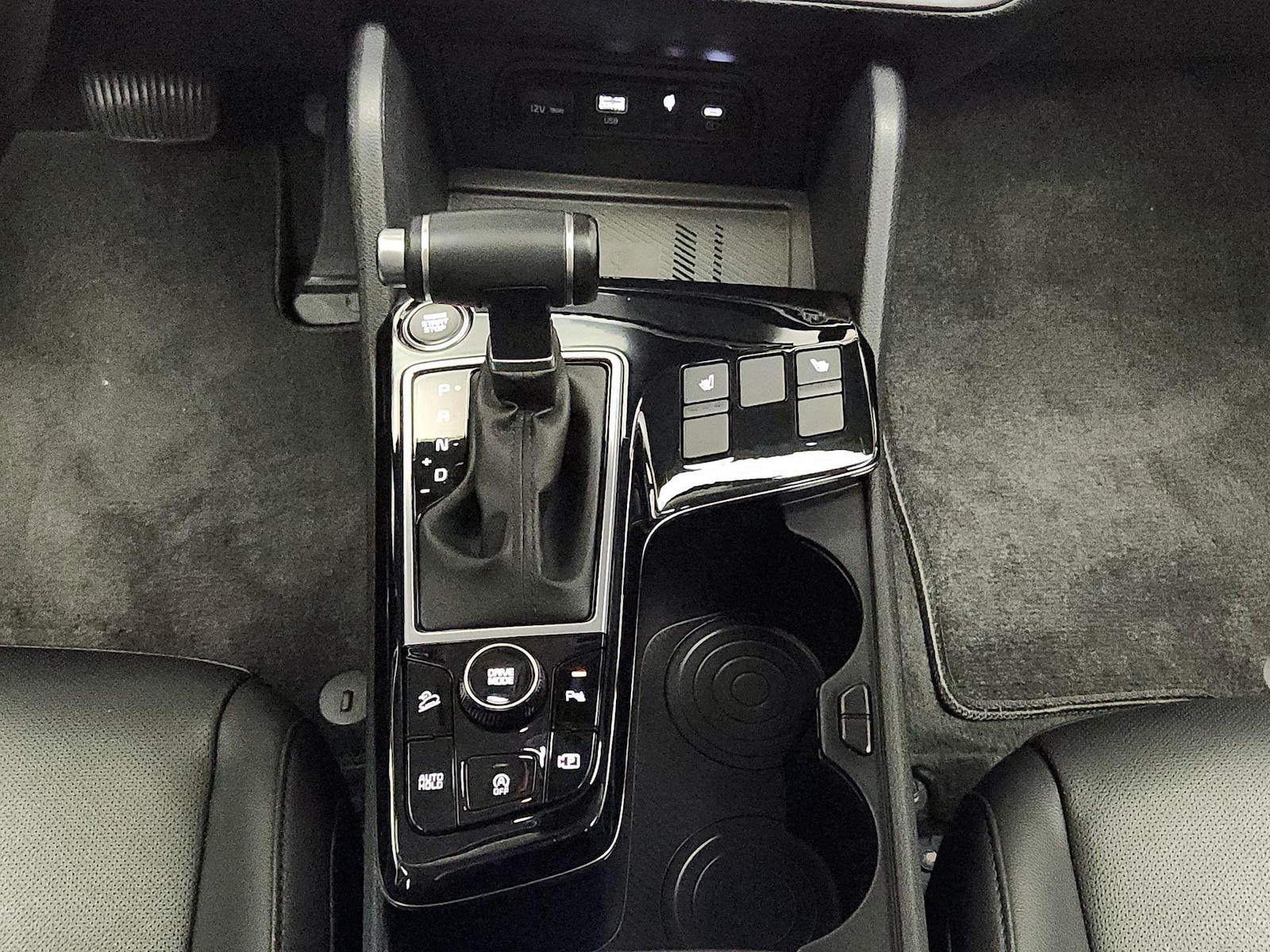 2025 Kia Sportage SX - Photo 19