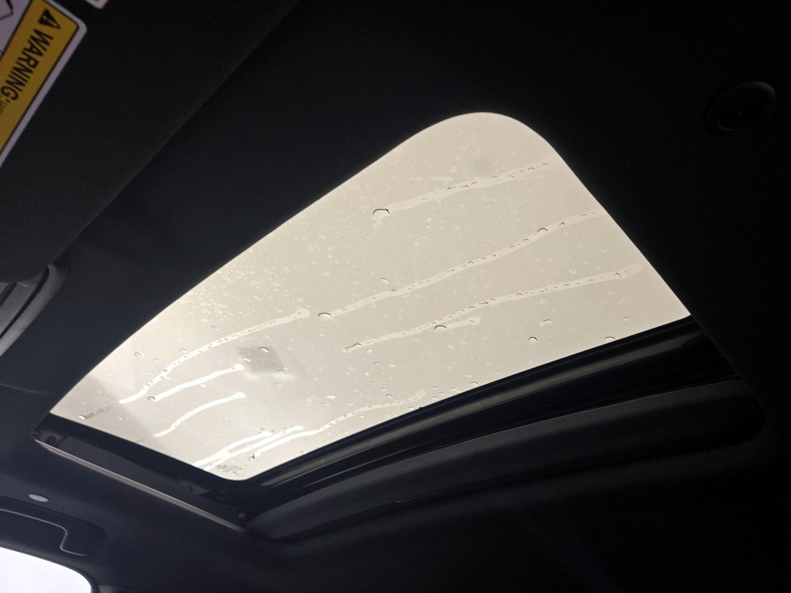 Sunroof(s) & Overhead Airbags