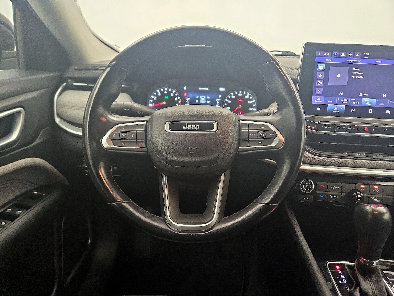 2022 Jeep Compass Latitude Lux - Photo 11