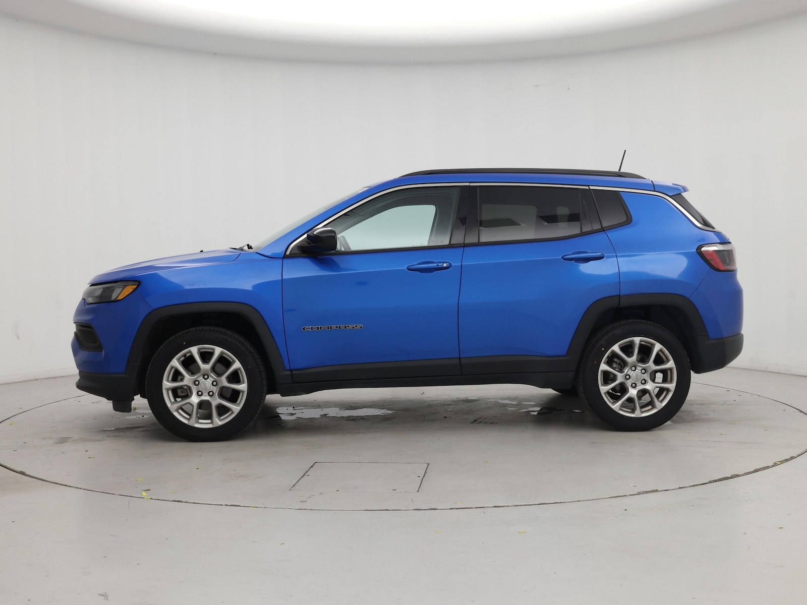2022 Jeep Compass Latitude Lux - Photo 4