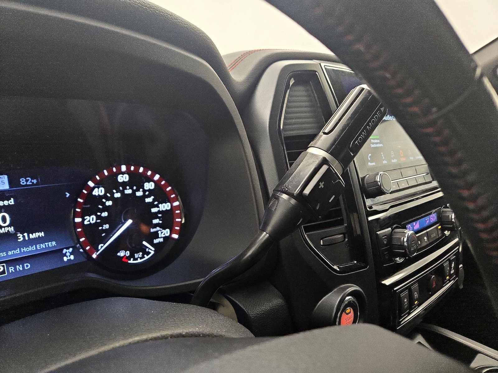 2021 Nissan Titan PRO-4X - Photo 19