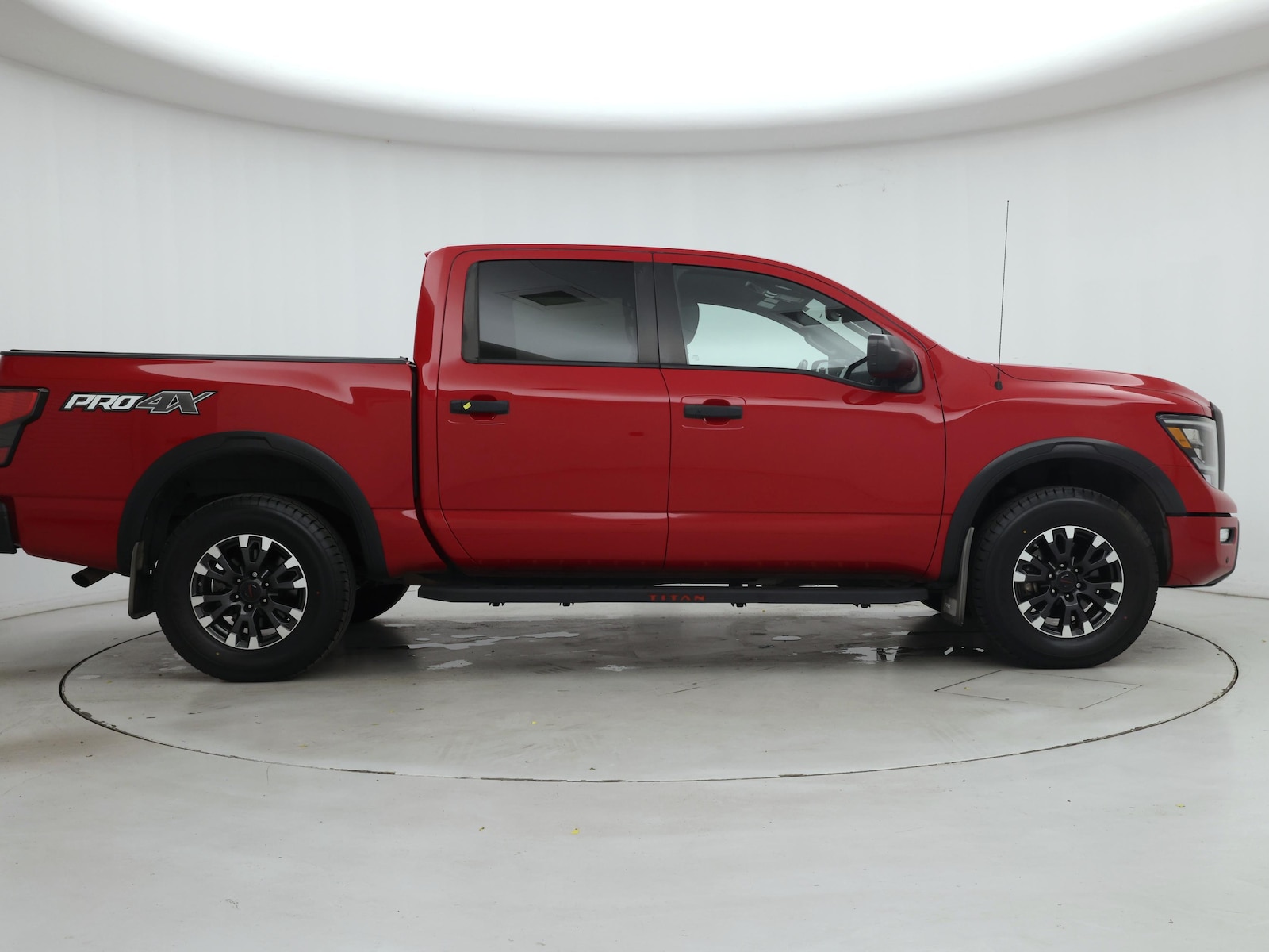 2021 Nissan Titan PRO-4X - Photo 8