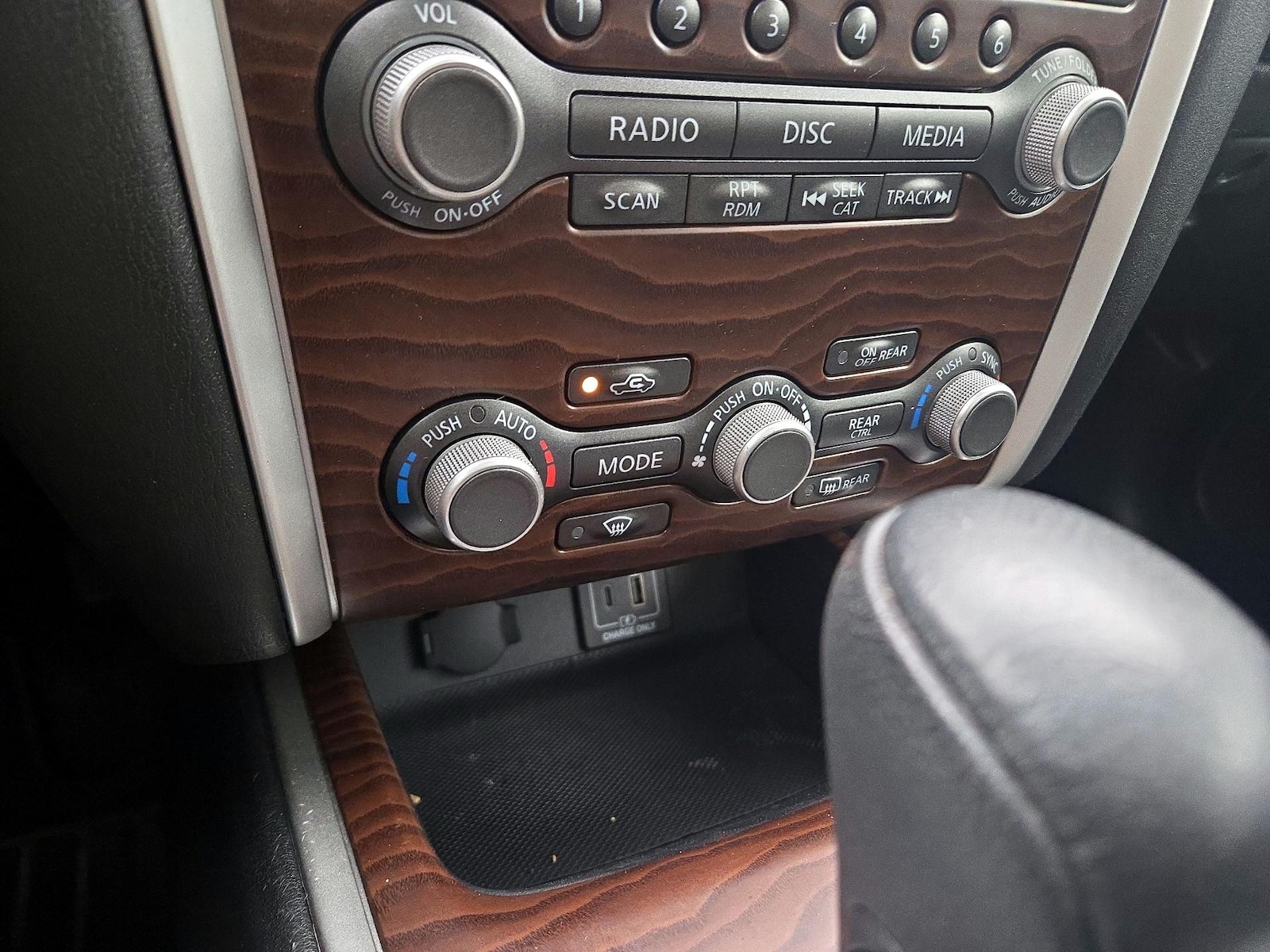 2019 Nissan Pathfinder Platinum - Photo 18