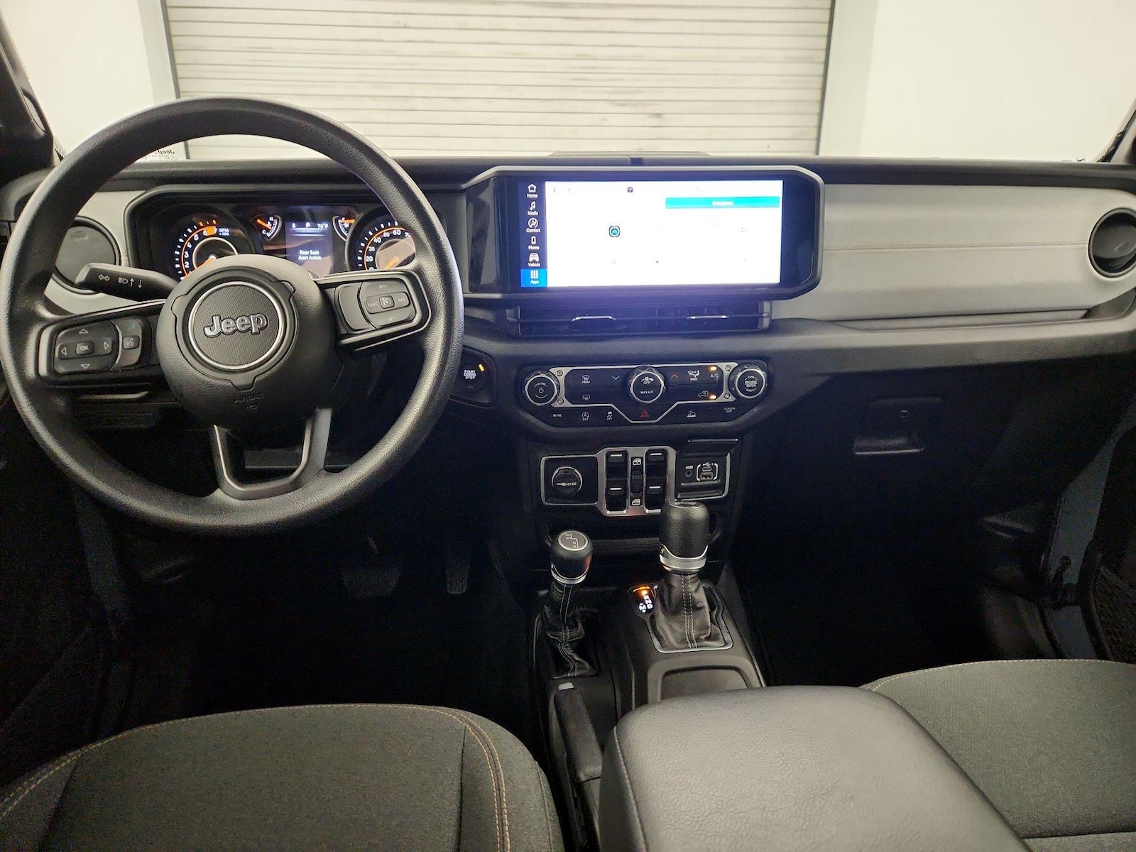 Apple CarPlay® & Android Auto™
