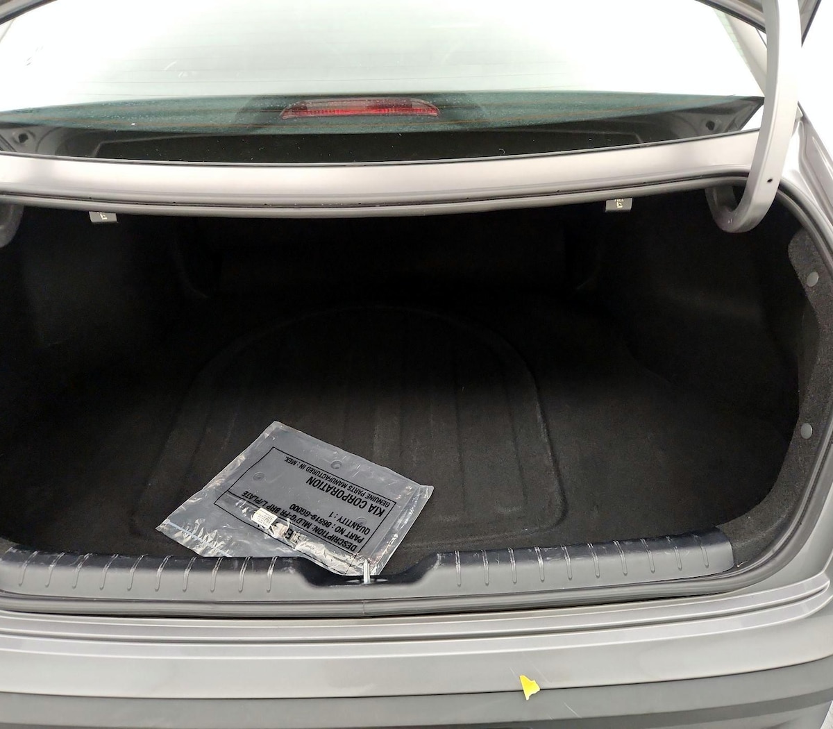 Trunk/Cargo (Seats Up)
