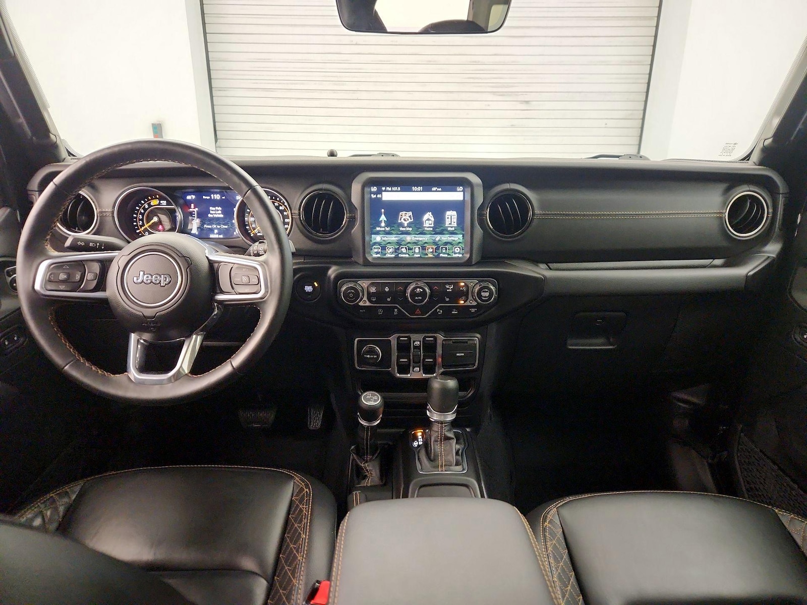 Apple CarPlay® & Android Auto™