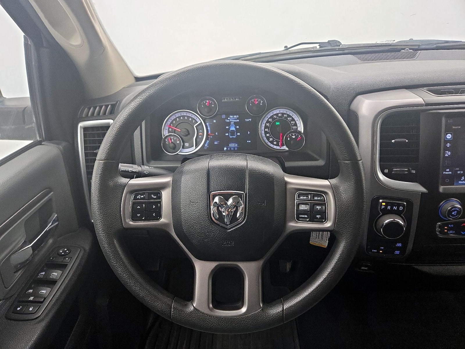 2023 RAM Ram 1500 Classic SLT - Photo 11