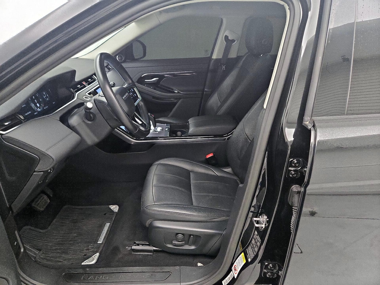 2023 Land Rover Range Rover Evoque SE - Photo 12