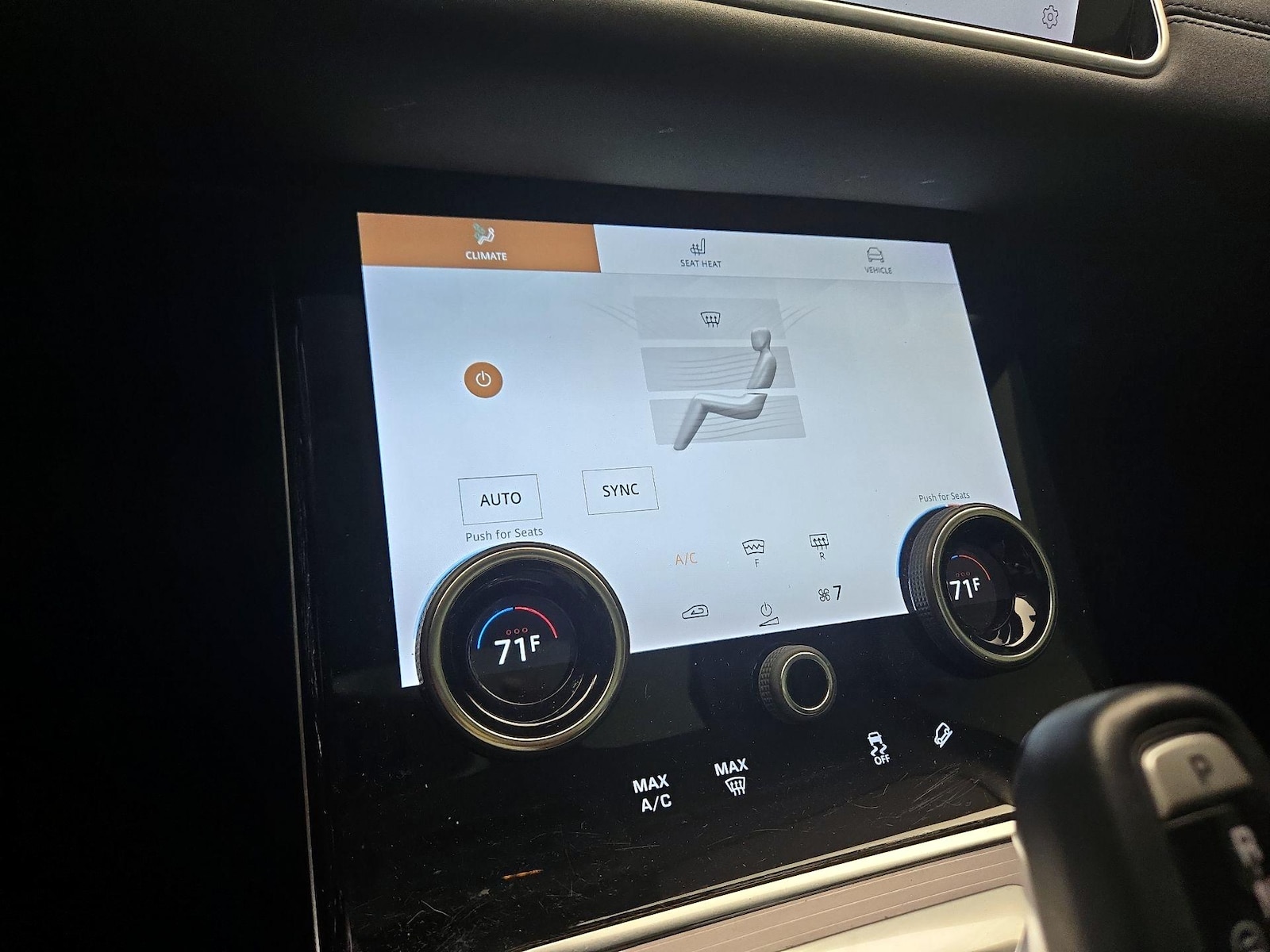 2023 Land Rover Range Rover Evoque SE - Photo 18