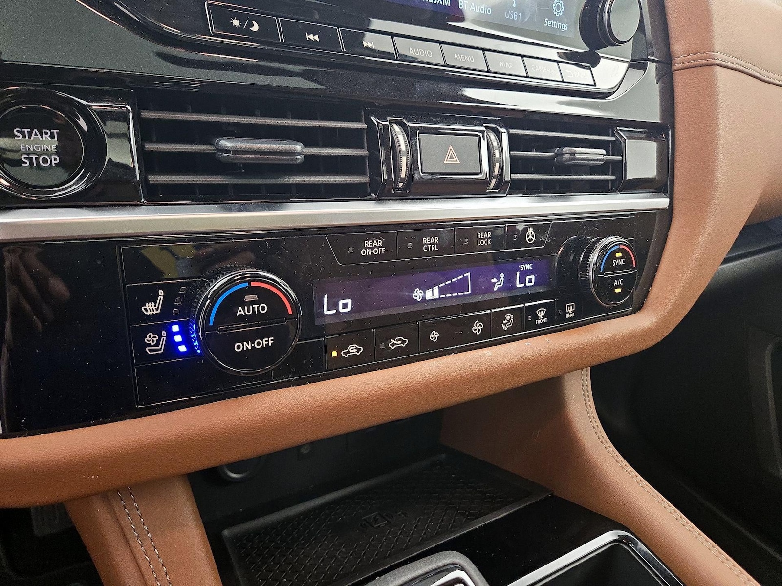 2025 Nissan Pathfinder Platinum - Photo 18