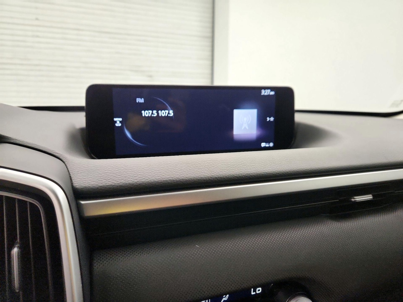 2025 Mazda CX-50 Preferred - Photo 17