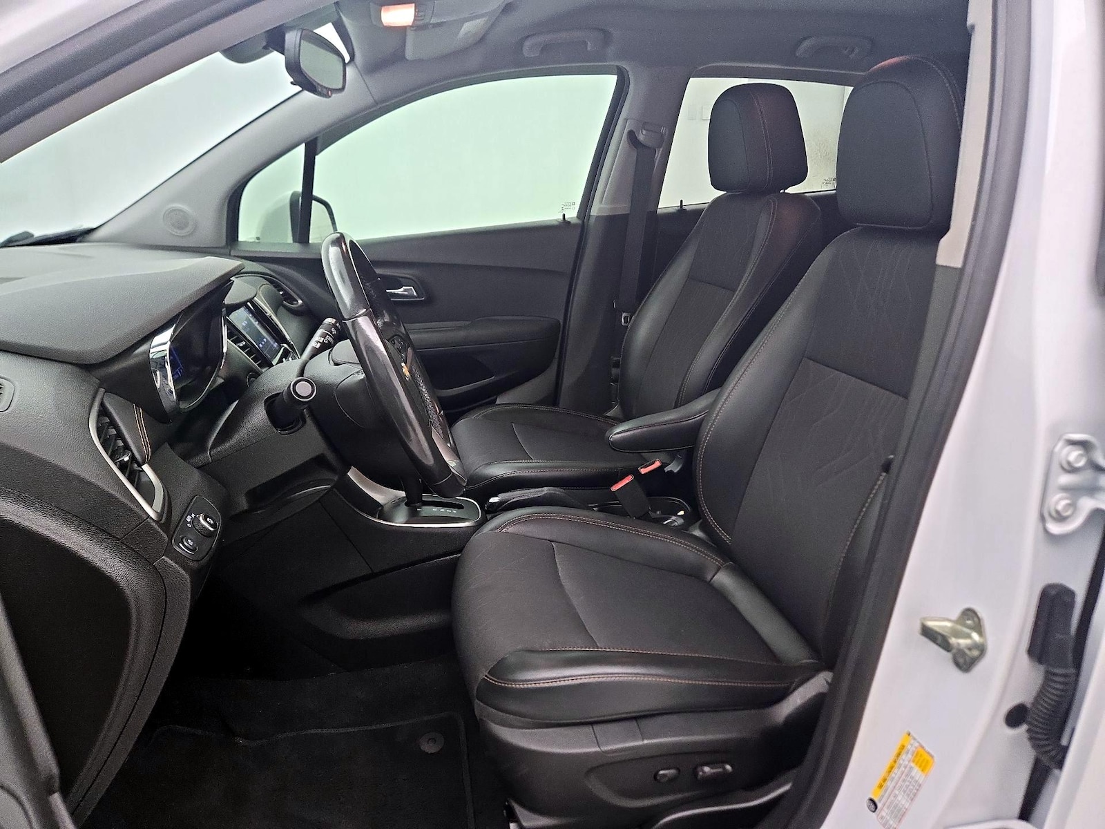 Power Seat(s) & Side Airbags