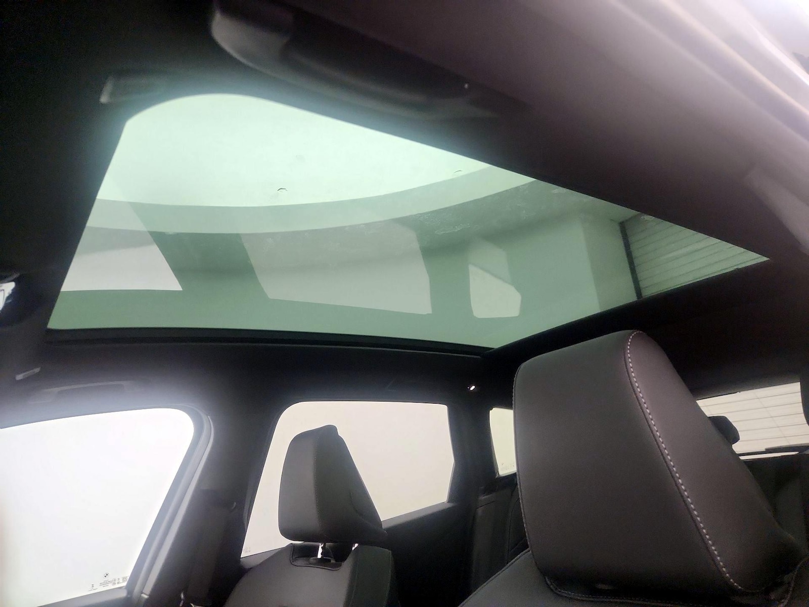 Skylight(s) & Overhead Airbags